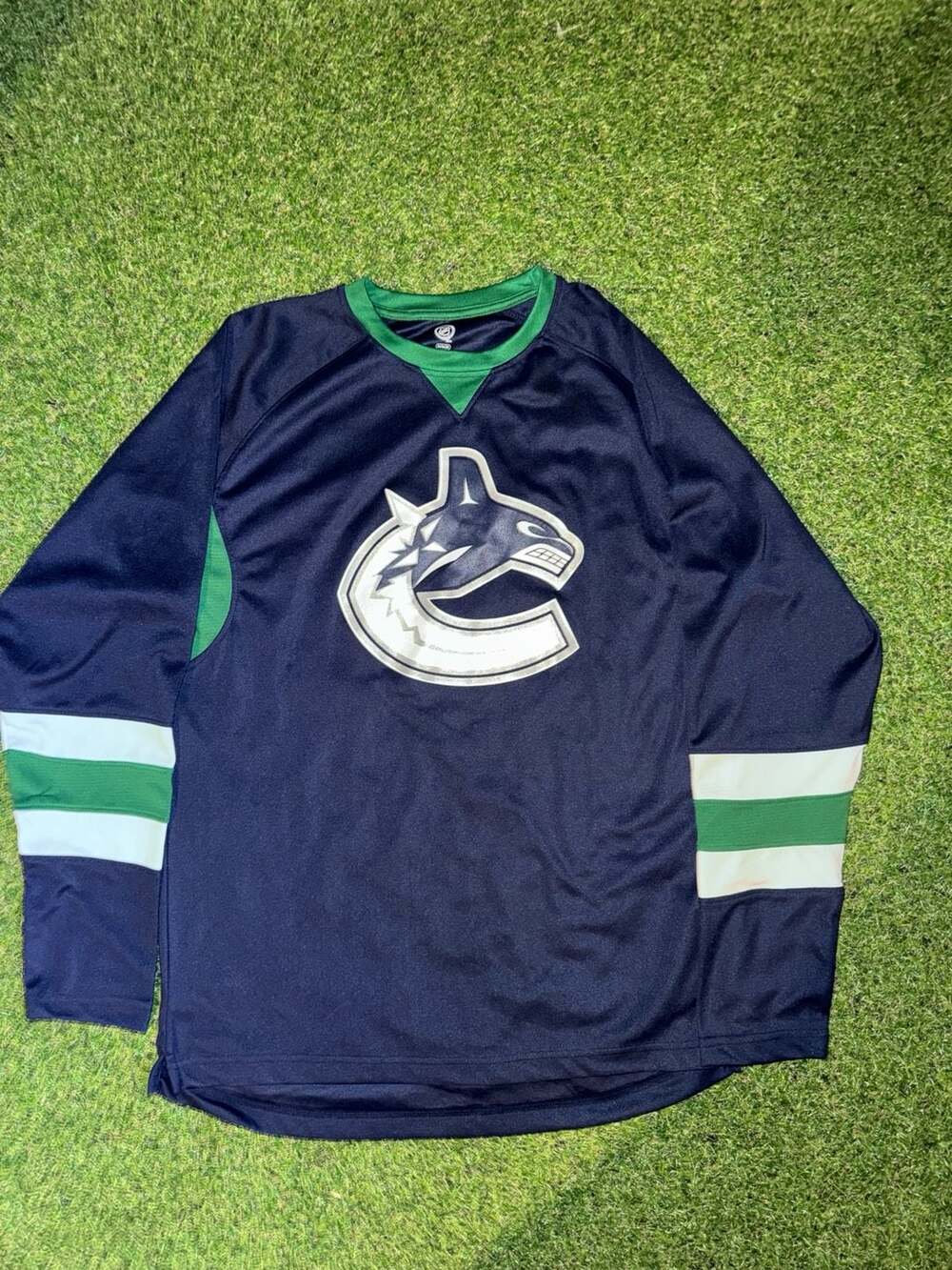 Vancouver Canucks NHL Long Sleeve Shirt Blue Green